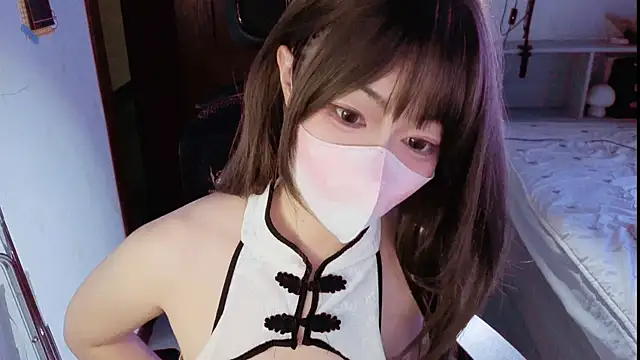 Snapshot of KKi-8 chatting on 05/16/26, 10:36 KKi-8 online show from 05/16/26, 10:36