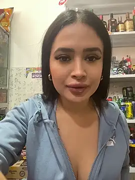 Snapshot of Sara_fun chatting on 04/16/26, 04:30 Sara fun online show from 04/16/26, 04:30