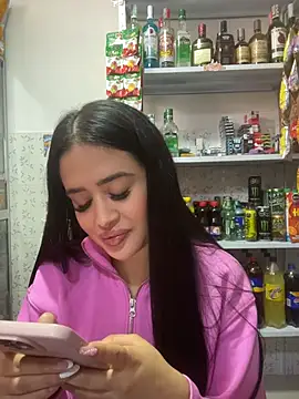 Snapshot of Sara_fun chatting on 04/17/26, 05:49 Sara fun online show from 04/17/26, 05:49