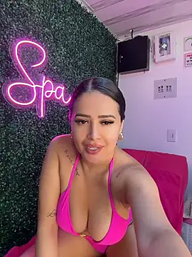 Snapshot of Sara_fun chatting on 06/17/26, 02:07 Sara fun online show from 06/17/26, 02:07