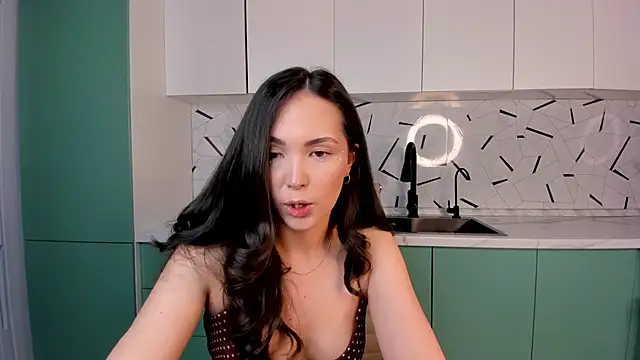 ameliyaa sun online show from 04/29/26, 04:33