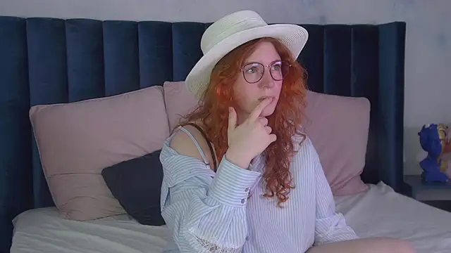 LauraDennis online show from 05/31/26, 04:36