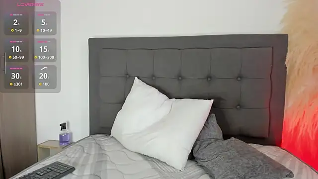 hanna-baker01 online show from 06/12/26, 03:33