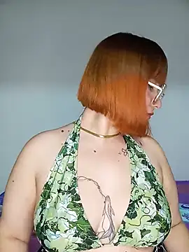 Curves Nina online show from 07/10/26, 01:10