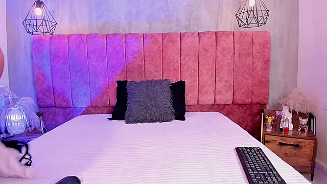 Snapshot of LunaArias chatting on 05/19/26, 08:59 LunaArias online show from 05/19/26, 08:59