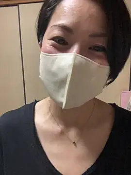 Snapshot of rin2432 chatting on 04/28/26, 02:22 rin2432 online show from 04/28/26, 02:22