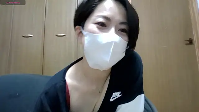 Snapshot of rin2432 chatting on 05/07/26, 12:27 rin2432 online show from 05/07/26, 12:27