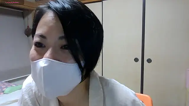 Snapshot of rin2432 chatting on 05/16/26, 02:38 rin2432 online show from 05/16/26, 02:38