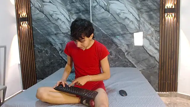 Snapshot of NoahWalker__ chatting on 04/18/26, 11:14 NoahWalker online show from 04/18/26, 11:14
