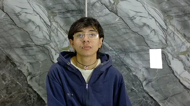 Snapshot of NoahWalker__ chatting on 05/12/26, 11:07 NoahWalker online show from 05/12/26, 11:07