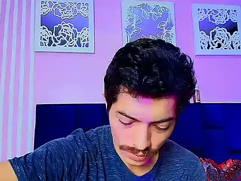 taylor Stele online show from 04/27/26, 01:31