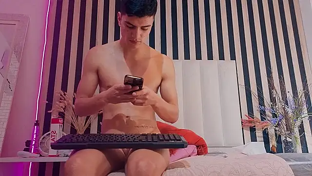 LeoTease online show from 05/15/26, 10:50