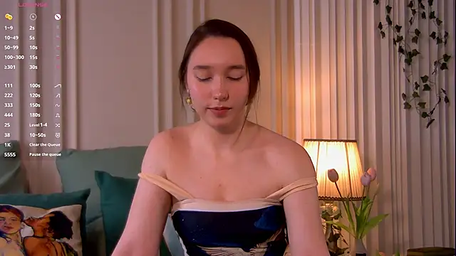 Suzaneey online show from 04/28/26, 06:57