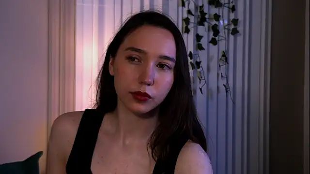 Suzaneey online show from 06/20/26, 06:33