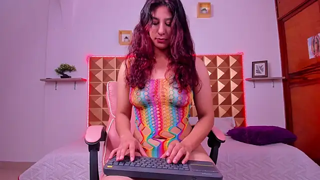Snapshot of Naughty_Kat_ chatting on 04/25/26, 03:42 Naughty Kat online show from 04/25/26, 03:42