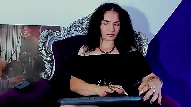 MistressKasandra online show from 07/05/26, 04:07