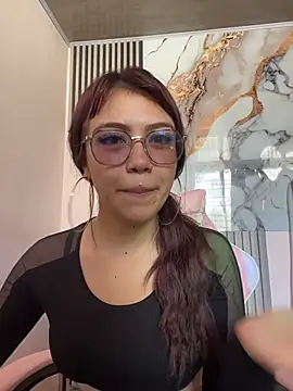 kira ec online show from 07/27/26, 07:43