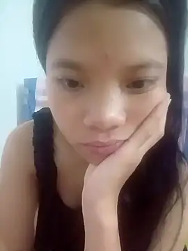 Snapshot of lelenana chatting on 05/08/26, 10:48 lelenana online show from 05/08/26, 10:48