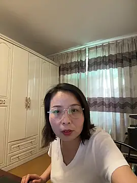 Snapshot of lisha521 chatting on 06/05/26, 01:01 lisha521 online show from 06/05/26, 01:01