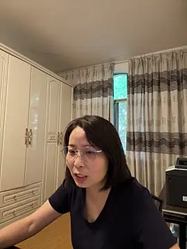 Snapshot of lisha521 chatting on 06/08/26, 02:01 lisha521 online show from 06/08/26, 02:01