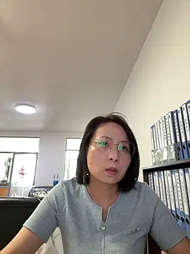 Snapshot of lisha521 chatting on 06/09/26, 01:39 lisha521 online show from 06/09/26, 01:39