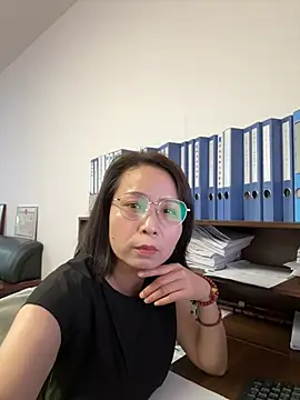 Snapshot of lisha521 chatting on 06/15/26, 01:41 lisha521 online show from 06/15/26, 01:41