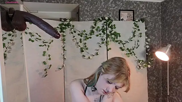 Lina Wi online show from 06/20/26, 08:22