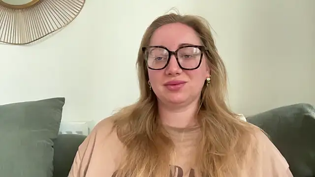 arielsweetieee online show from 06/11/26, 06:22