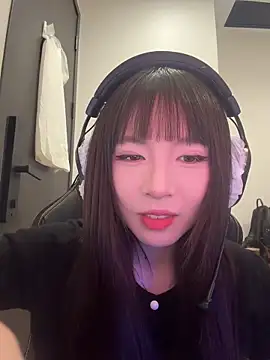 Snapshot of nide-baby chatting on 05/16/26, 02:49 nide-baby online show from 05/16/26, 02:49