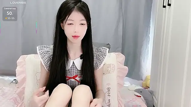 Snapshot of XiaoMei-iiiiii chatting on 04/28/26, 06:51 XiaoMei-iiiiii online show from 04/28/26, 06:51