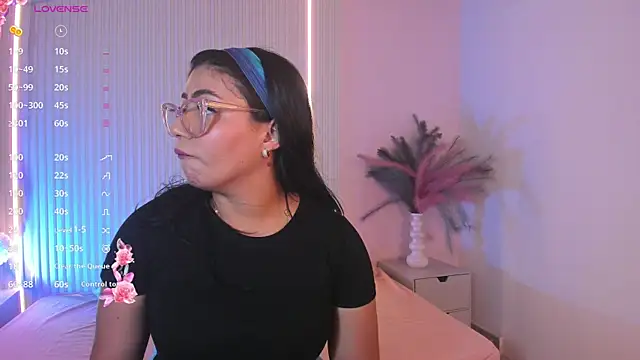LucyWild8 online show from 07/24/26, 07:45
