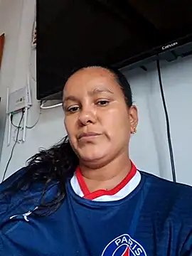 Snapshot of Samanta-42 chatting on 04/27/26, 08:18 Samanta-42 online show from 04/27/26, 08:18