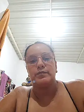 Snapshot of Samanta-42 chatting on 04/29/26, 12:05 Samanta-42 online show from 04/29/26, 12:05
