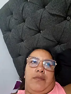 Snapshot of Samanta-42 chatting on 06/02/26, 10:17 Samanta-42 online show from 06/02/26, 10:17