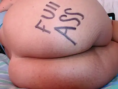 Snapshot of sexy-body22 chatting on 07/28/26, 07:15 sexy-body22 online show from 07/28/26, 07:15
