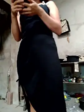 Snapshot of Zara-Lina chatting on 06/03/26, 12:13 Zara-Lina online show from 06/03/26, 12:13