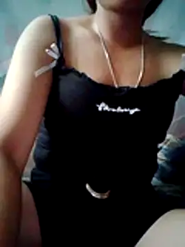 Snapshot of Zara-Lina chatting on 07/05/26, 08:21 Zara-Lina online show from 07/05/26, 08:21