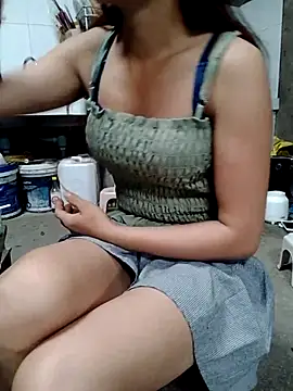 Snapshot of Zara-Lina chatting on 07/30/26, 12:31 Zara-Lina online show from 07/30/26, 12:31