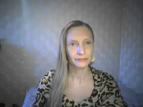 LunaBelle8 online show from 04/27/26, 05:11
