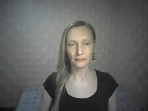 LunaBelle8 online show from 05/03/26, 06:14