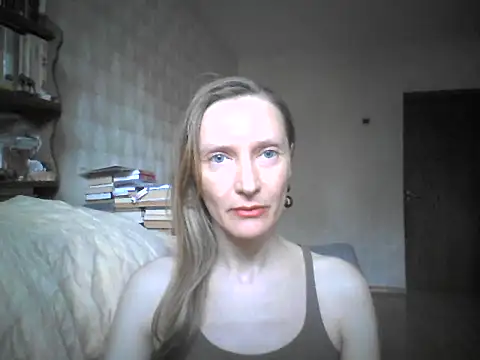 LunaBelle8 online show from 06/06/26, 02:44