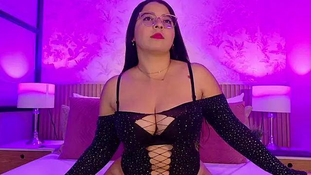Darcy glow  online show from 05/10/26, 11:26