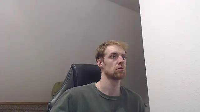 Snapshot of Milkyman7 chatting on 10/04/25, 07:12 Milkyman7 online show from 10/04/25, 07:12