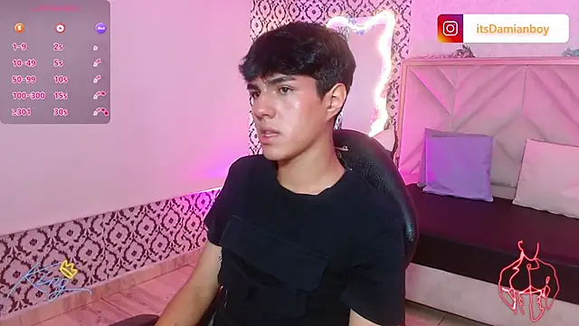 Snapshot of Damian_tay chatting on 06/27/26, 12:22 Damian tay online show from 06/27/26, 12:22
