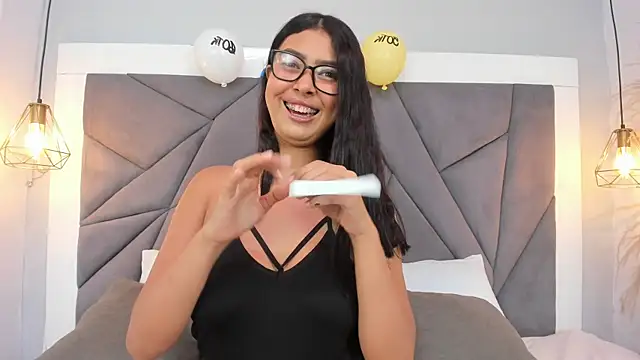 TaniaSevillano online show from 06/05/26, 12:39