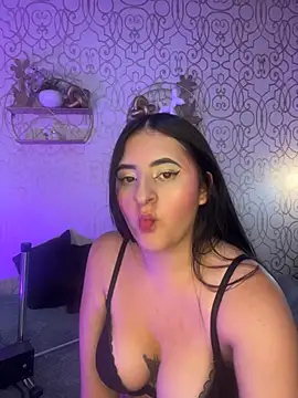 Snapshot of Maggiee_1 chatting on 06/10/26, 07:57 Maggiee 1 online show from 06/10/26, 07:57