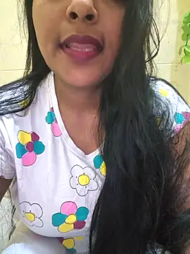 Snapshot of Newragini chatting on 04/17/26, 08:34 Newragini online show from 04/17/26, 08:34
