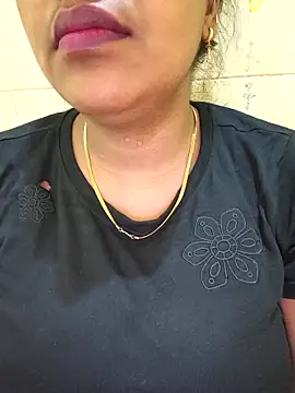 Snapshot of Newragini chatting on 05/11/26, 10:51 Newragini online show from 05/11/26, 10:51