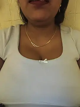 Snapshot of Newragini chatting on 05/18/26, 07:25 Newragini online show from 05/18/26, 07:25