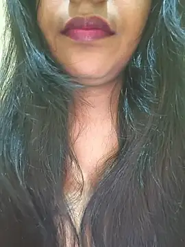 Snapshot of Newragini chatting on 06/11/26, 05:44 Newragini online show from 06/11/26, 05:44